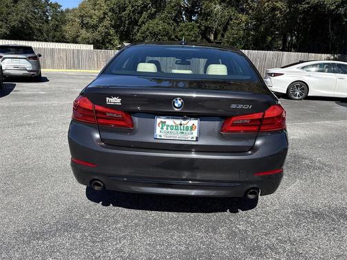 2019 BMW 530 530i