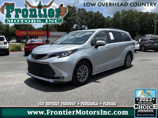 2022 Toyota Sienna XLE 8 Passenger