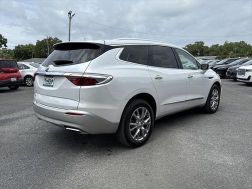 2022 Buick Enclave FWD Premium