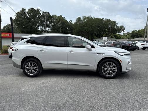 2022 Buick Enclave FWD Premium