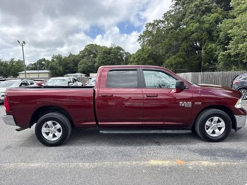 Delmonico Red Pearlcoat 2019 RAM 1500 SLT