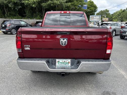 Delmonico Red Pearlcoat 2019 RAM 1500 SLT