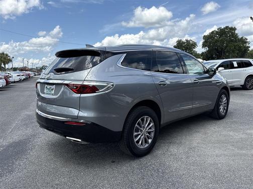 2023 Buick Enclave Essence FWD