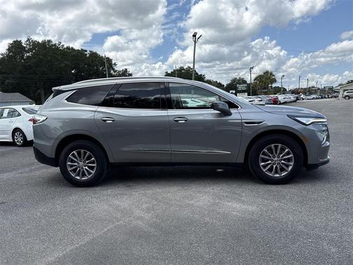 2023 Buick Enclave Essence FWD