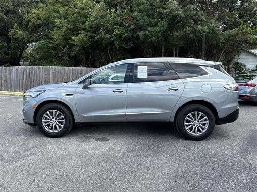 2023 Buick Enclave Essence FWD