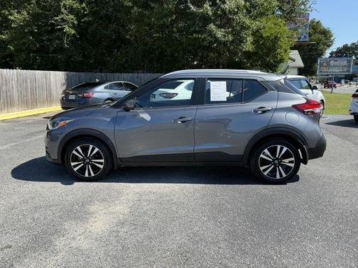2020 Nissan Kicks SV