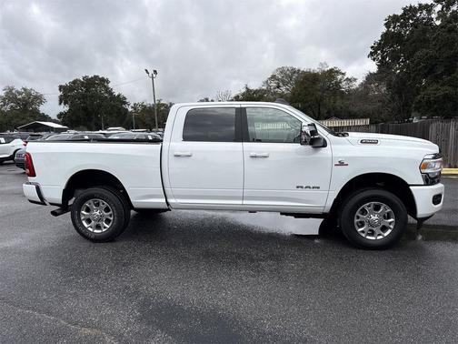 2024 RAM 2500 Laramie Crew Cab 4x4 6'4' Box