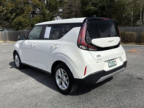 2024 Kia Soul LX