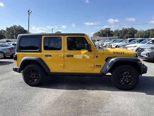 2020 Jeep Wrangler Unlimited Willys 4X4