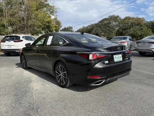 2022 Lexus ES 350 Base
