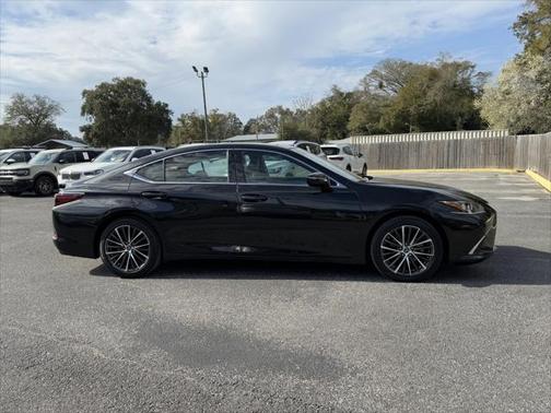 2022 Lexus ES 350 Base