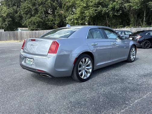 2018 Chrysler 300 Limited