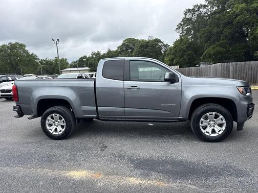 Satin Steel Metallic 2022 Chevrolet Colorado LT