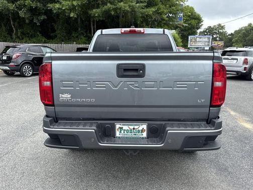 Satin Steel Metallic 2022 Chevrolet Colorado LT