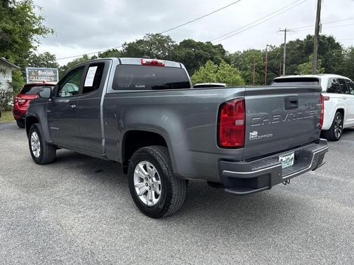 Satin Steel Metallic 2022 Chevrolet Colorado LT