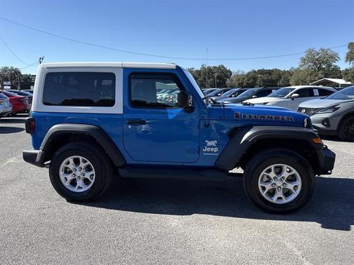 2021 Jeep Wrangler Islander 4X4