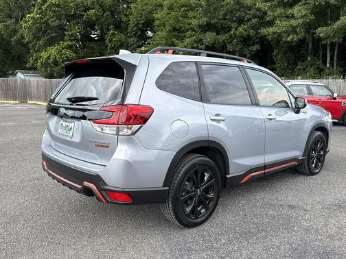 Ice Silver Metallic 2023 Subaru Forester Sport