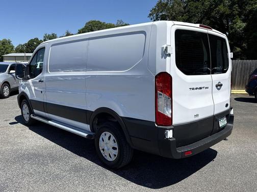 Oxford White 2025 Ford Transit-250 Base