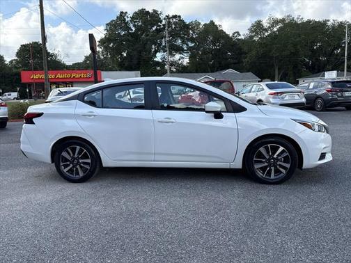 2022 Nissan Versa 1.6 SV