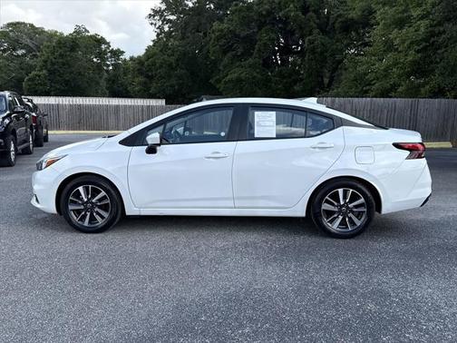 2022 Nissan Versa 1.6 SV