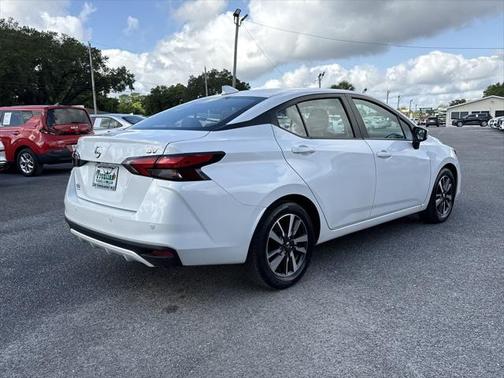 2022 Nissan Versa 1.6 SV