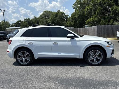 2020 Audi Q5 45 Prestige