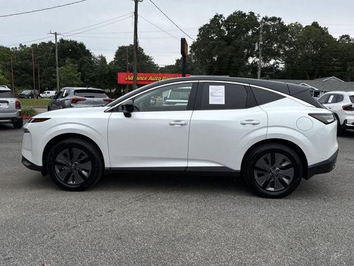Everest White Pearl Tricoat/Super Black 2025 Nissan Murano SL