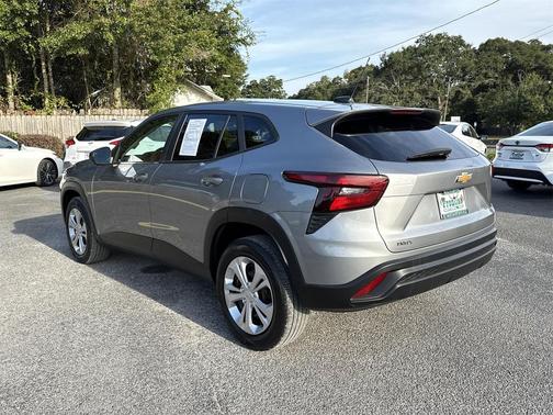 2024 Chevrolet Trax LS