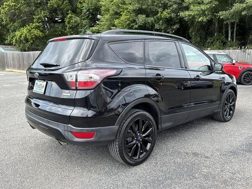 Shadow Black 2017 Ford Escape SE