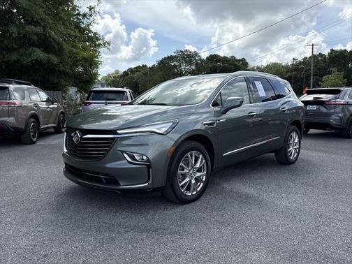 2023 Buick Enclave Essence FWD