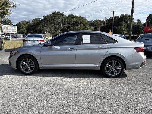 2022 Volkswagen Jetta 1.5T SE