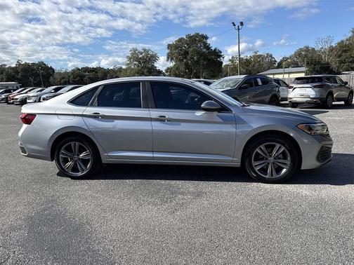 2022 Volkswagen Jetta 1.5T SE
