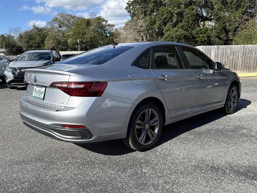 2022 Volkswagen Jetta 1.5T SE