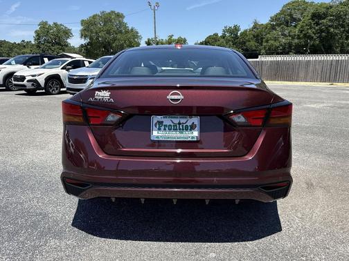 Garnet Pearl Metallic 2025 Nissan Altima 2.5 SV