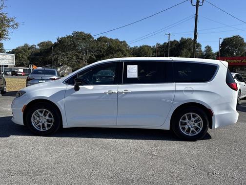 2025 Chrysler Pacifica L