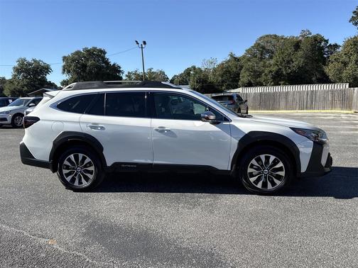 2023 Subaru Outback Touring XT