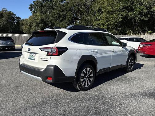 2023 Subaru Outback Touring XT