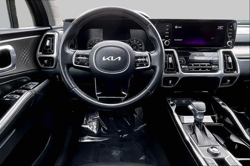 Gravity Grey 2022 Kia Sorento SX