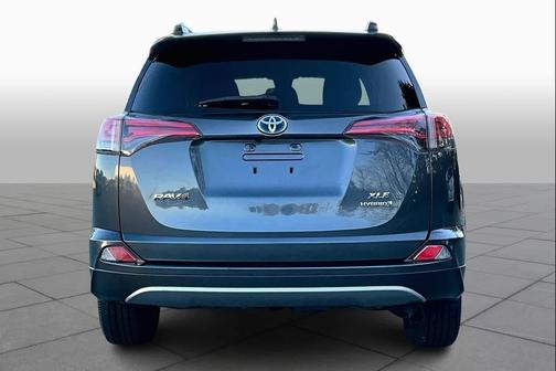 2017 Toyota RAV4 Hybrid XLE