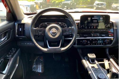 2022 Nissan Pathfinder SL 4WD