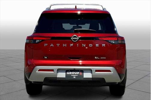 2022 Nissan Pathfinder SL 4WD