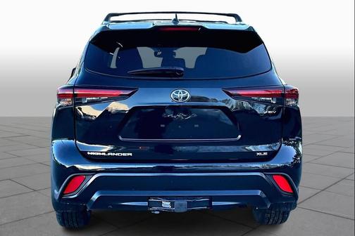 2026 Toyota Highlander Hybrid XLE