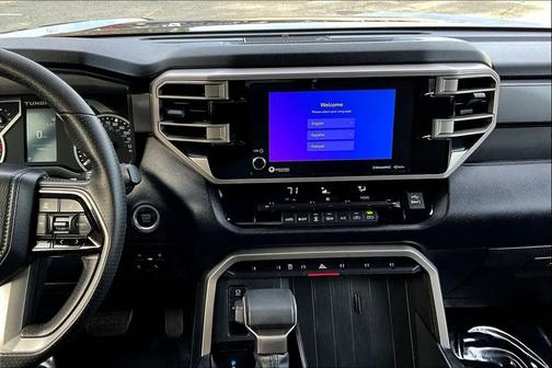 2022 Toyota Tundra SR5