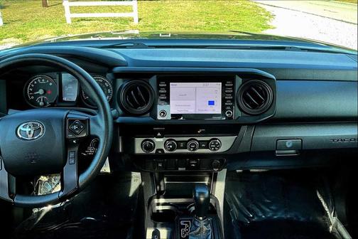 2022 Toyota Tacoma SR