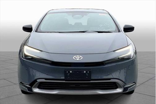 2025 Toyota Prius XLE