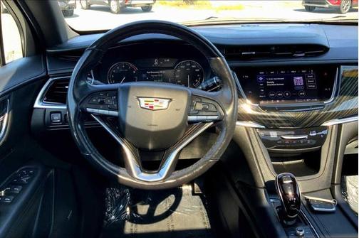 2022 Cadillac XT6 Premium Luxury AWD