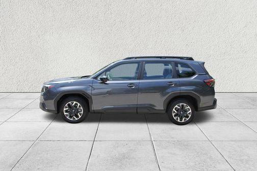 2025 Subaru Forester Base