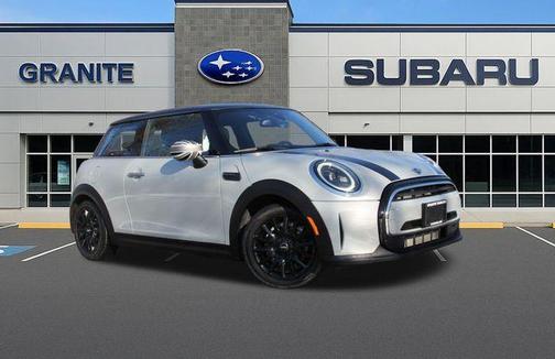 2022 MINI Hardtop Cooper