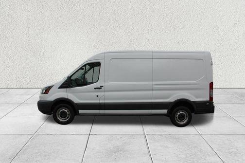 2017 Ford Transit-250 148 WB Medium Roof Cargo