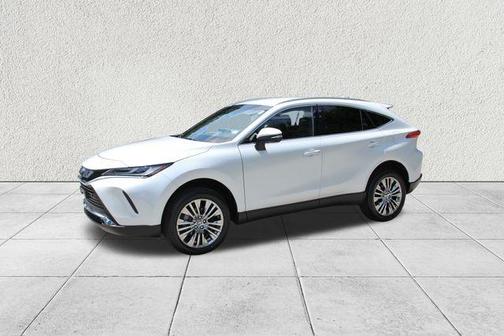 2024 Toyota Venza XLE